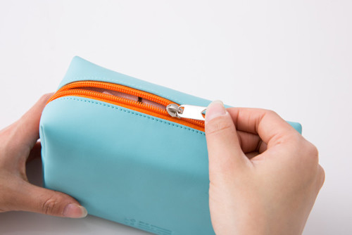PU mate que cuelga capacidad grande del bolso del maquillaje del bolso multifuncional cosmético del almacenamiento