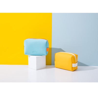 PU mate que cuelga capacidad grande del bolso del maquillaje del bolso multifuncional cosmético del almacenamiento