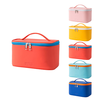 PU portátil que cuelga el bolso colgante impermeable lindo del artículo de tocador de las vagabundas cosméticas