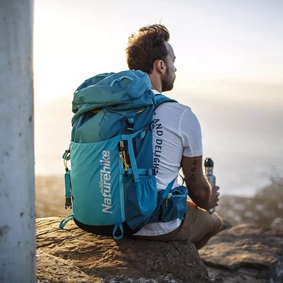 Montaña impermeable ligera de la mochila los 60cm del poliéster 0.1kg que emigra el bolso