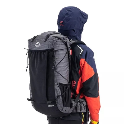 Mochila que camina impermeable negra del ODM mochila de la escalada de 65 litros al aire libre