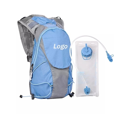 Hombres que viajan impermeables del chaleco ligero de la hidración de la mochila 0.1kg del ISO que caminan 2L