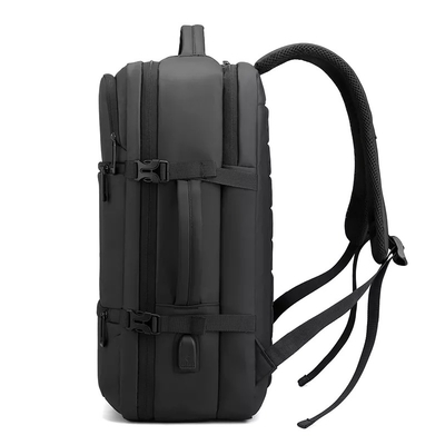 Mochila del ordenador portátil del negocio de Oxford de 59 litros con el puerto de carga los 45cm